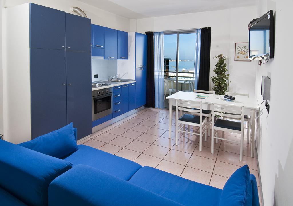 Ferretti Family Hotel Madison - Cattolica Exterior photo